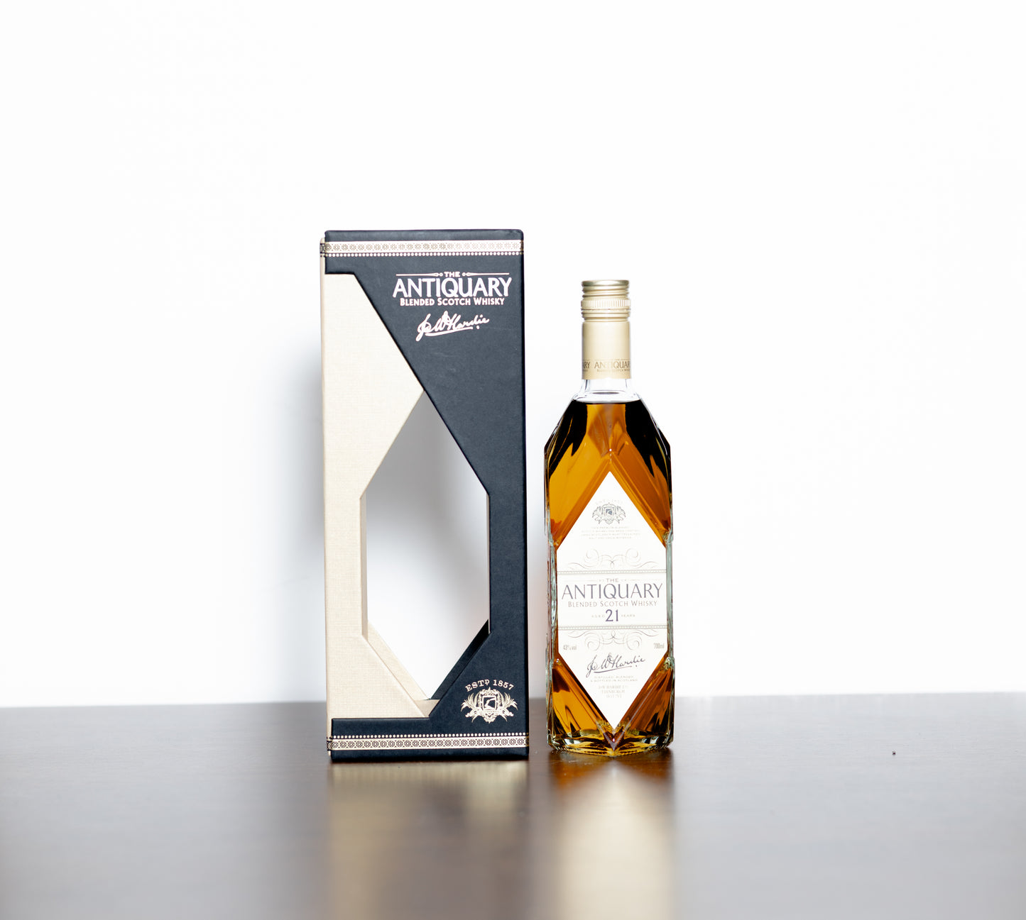 The Antiquary 21 Year Old – Blended Scotch Whisky (Tomatin), 70cl, 43% ABV