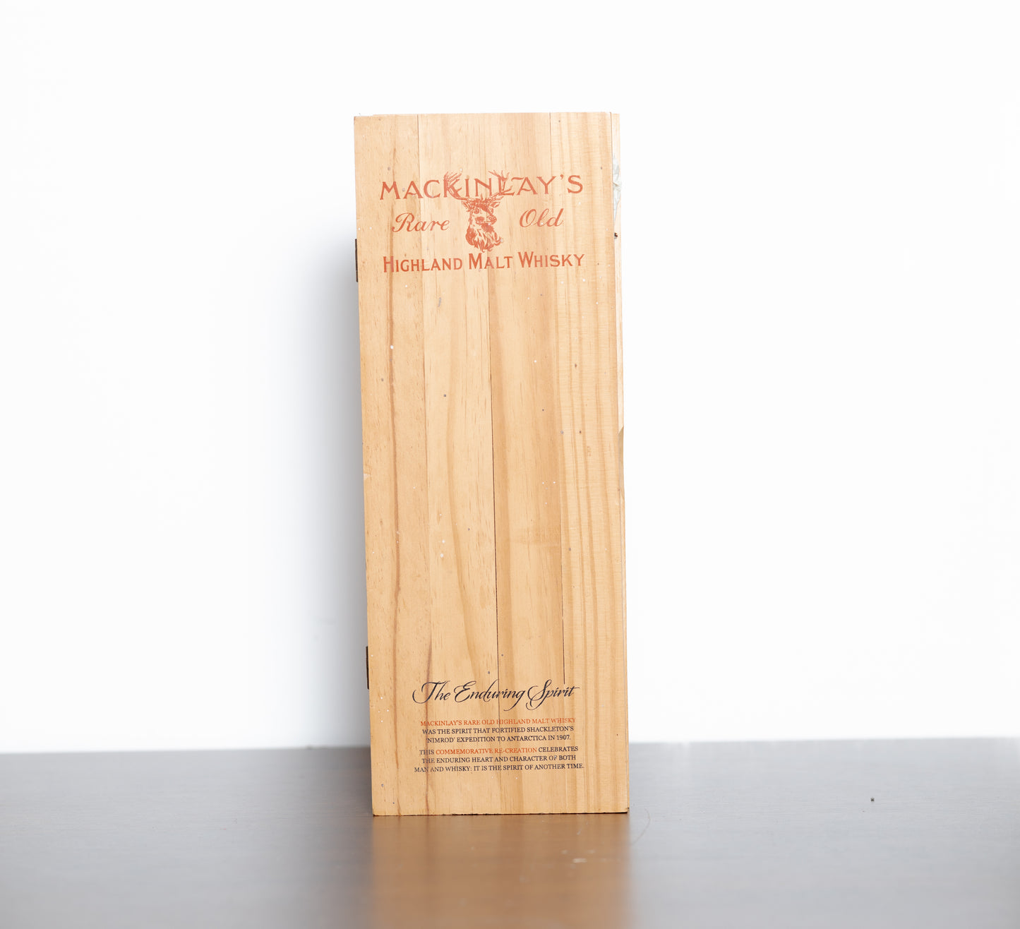 Mackinlay’s Shackleton Replica (1st Edition) – Blended Scotch Whisky, 70cl, 47.3% ABV (Limited 50,000) – Signed by Ernest Shackleton’s Daughter (With Wooden Case)