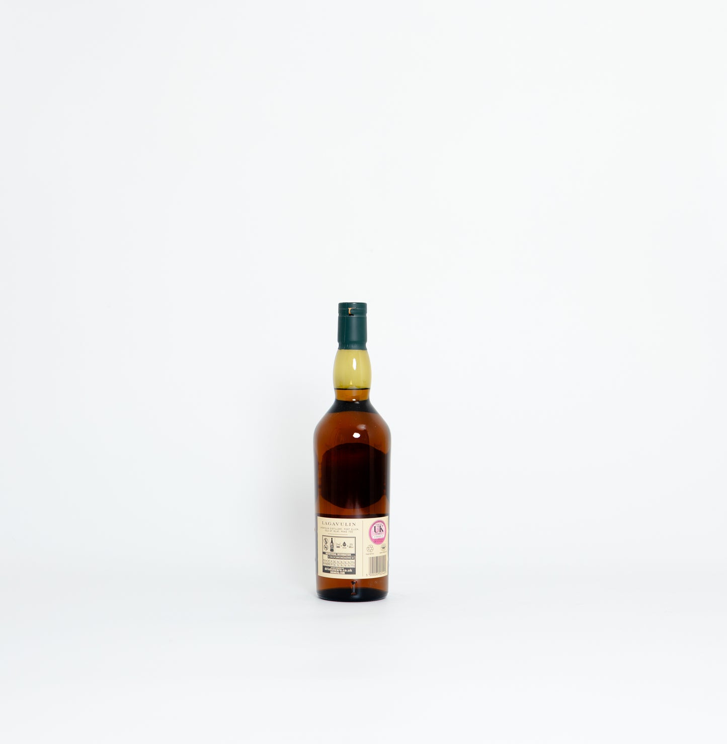 Lagavulin 16 Year Old – Islay Single Malt Scotch Whisky, 43% ABV, 70cl