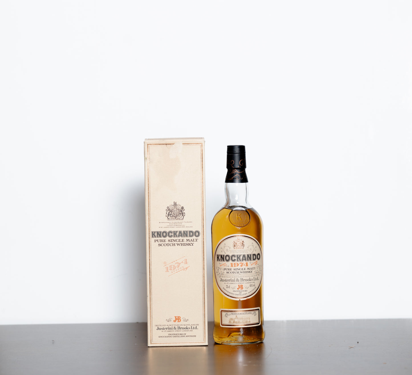 Knockando 1974 “Pure Single Malt” (Justerini & Brooks Bottling, 1986) – Speyside Single Malt Scotch Whisky, 75cl, 43% ABV