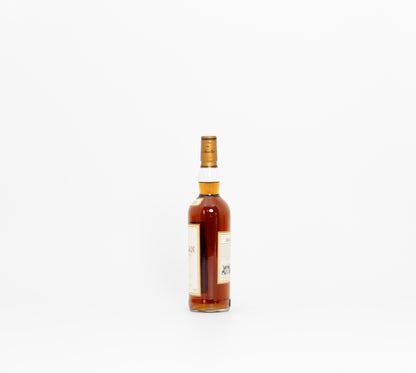 Macallan 10 year old exclusively matured in Sherry Oak Casks | Early 2000s